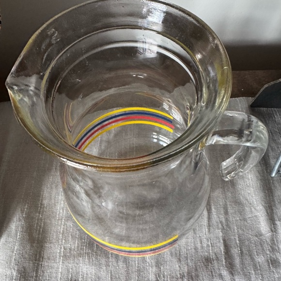 Vintage Cerve italian fiesta Glass Pitcher with Lid. Like new condition. 8” - Picture 3 of 8